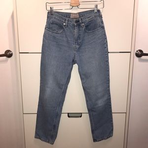 Everlane Cheeky Straight Jean in Sky Blue (Ankle)